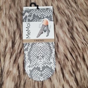 3/$20 MEMOí Snakeskin Fishnet Crew Socks